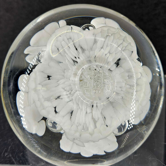 Vintage St Clair White Floral Pen Holder Heavy Glass Paperweight desk decor - Picture 3 of 3